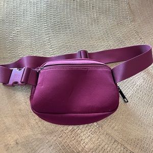 Lululemon Everywhere Belt Bag 1L